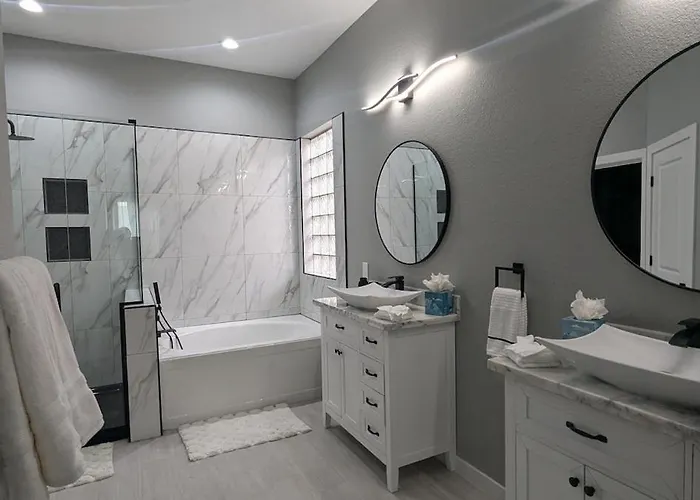 Ferienhaus Spacious 5 Bd Luxury Getaway Near Westgate Glendale